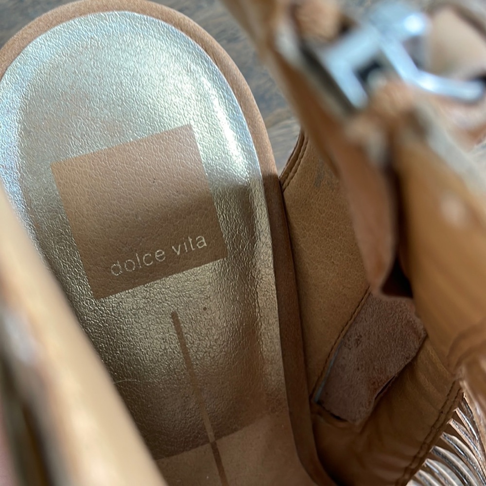 Dolce Vita Amina block heel peep toe sandal camel/tan​​​​​​​​​​​ - Picture 9 of 12